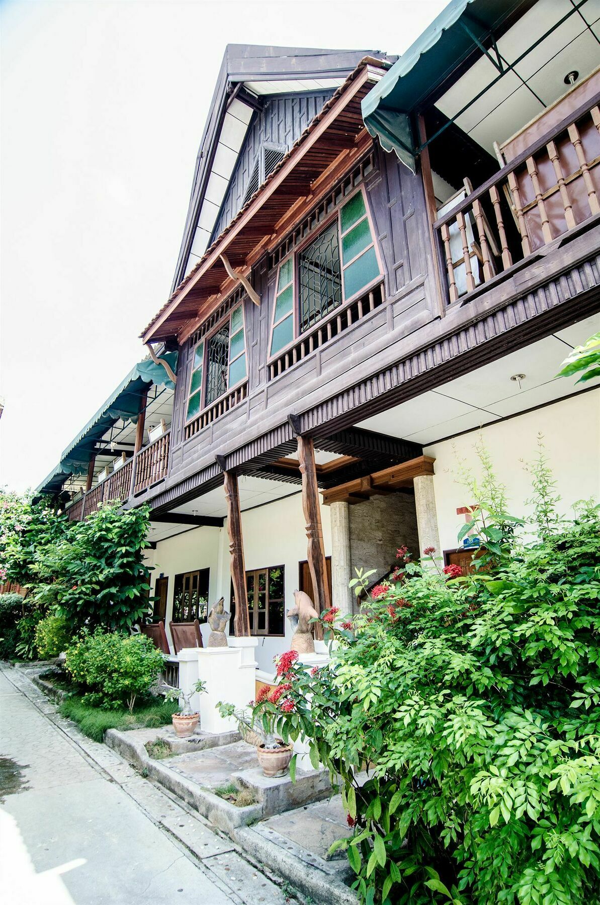 Sea Garden Hostels Хаад Рин Экстерьер фото